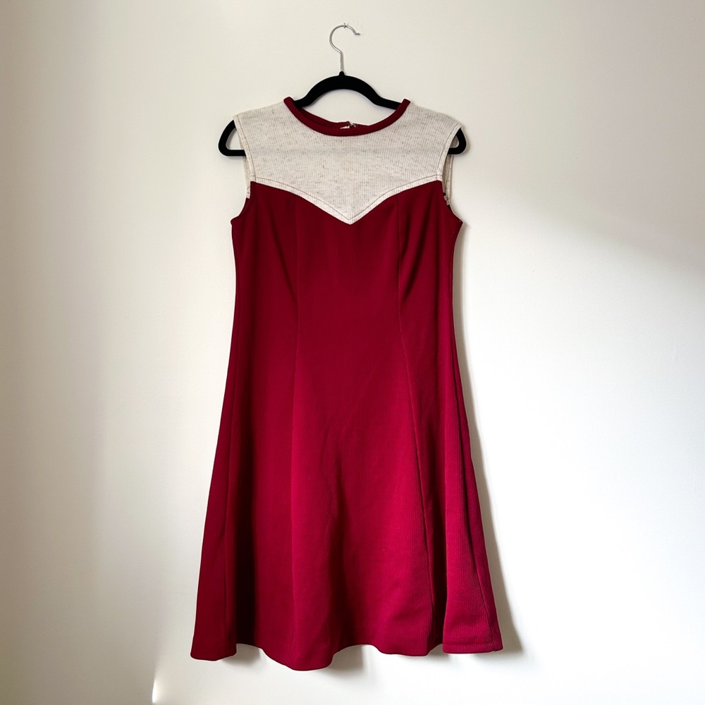 Vintage 70s Burgundy and Cream Tennis Dress • Size L
